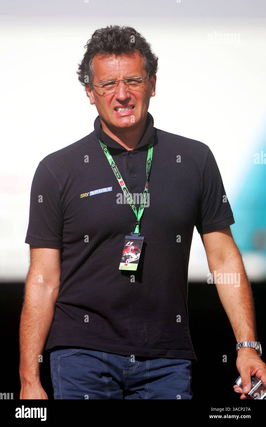 Gabriele Tredozi (ITA) Sky Sports...Formel-1-Weltmeisterschaft, Rd 12, großer Preis der Türkei, Qualifikationstag, Istanbul Park, Türkei, Samstag, 25. August 2007. (Kreditbild: ©Sutton Motorsports/ZUMA Press) EINSCHRÄNKUNGEN: UK Rights OUT! Stockfoto