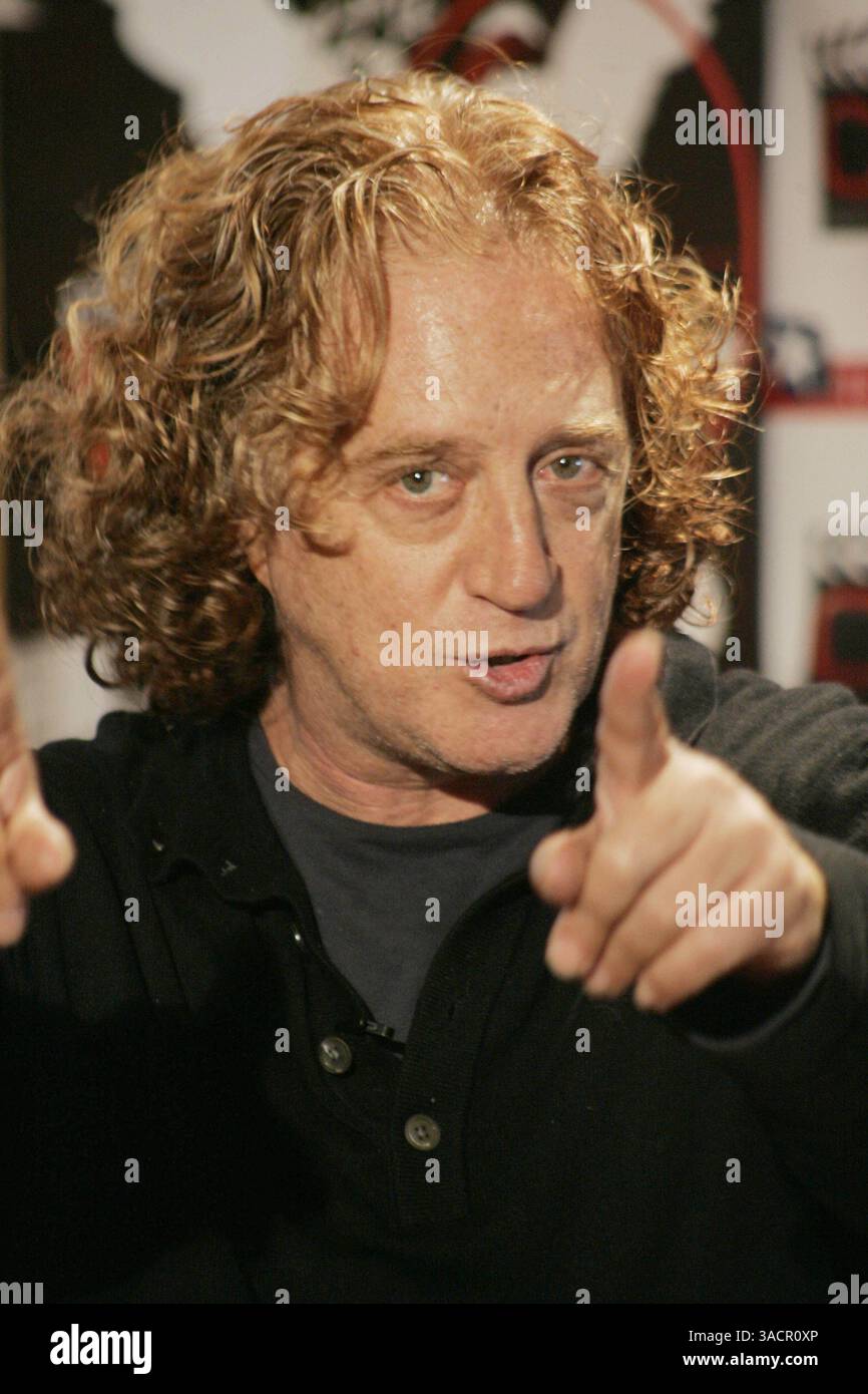 16. November 2007 - Mexiko-Stadt, Mexiko - mexikanischer Filmregisseur LUIS MANDOKI bei einer Pressekonferenz in Mexiko-Stadt. (Kreditbild: © Carlos Tischler/ZUMA Press) Stockfoto