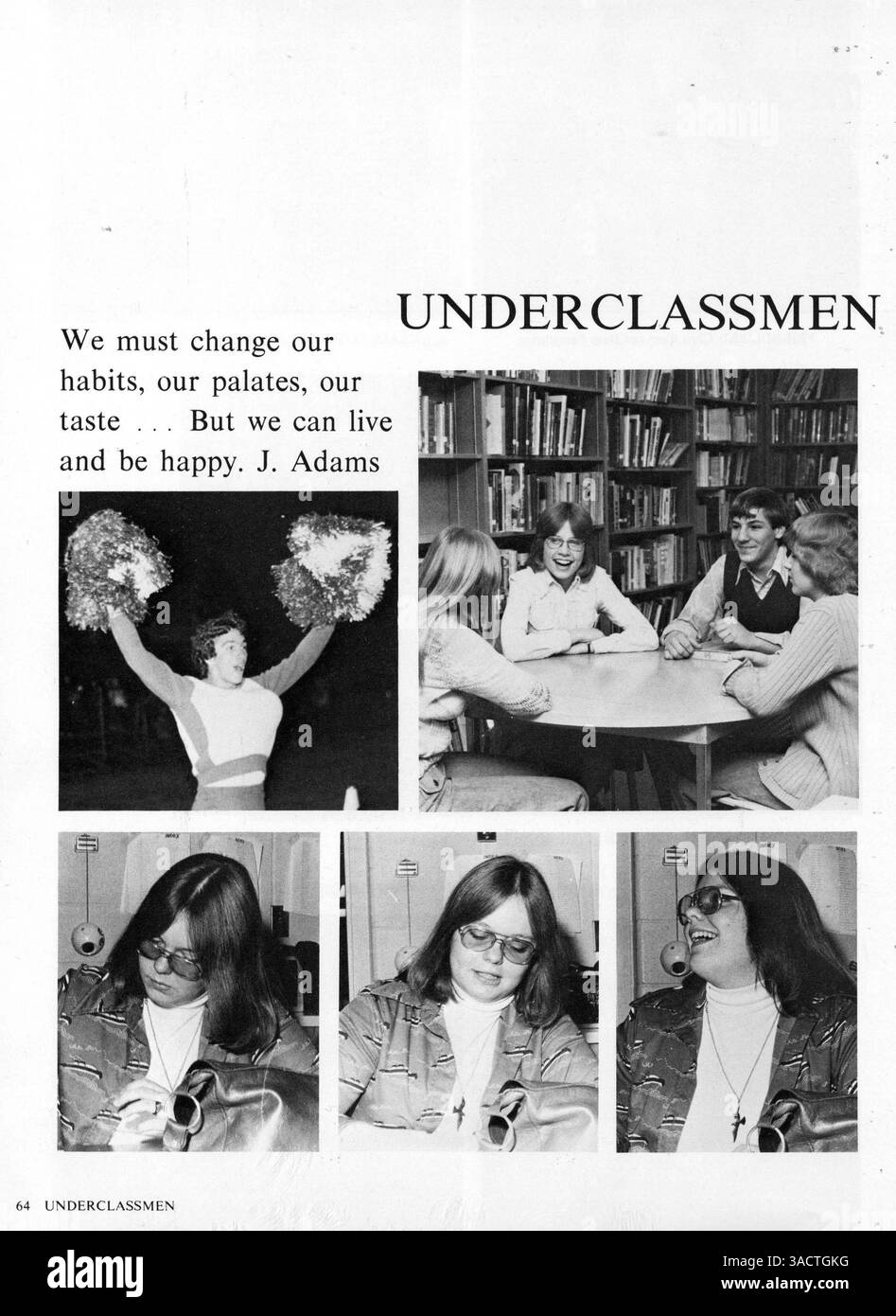 Das Jahrbuch „Villager“ 1976 der St. Anthony Village High School bietet einen Überblick über die Schülerschaft, die Fakultät, die Leichtathletik, die Schulvereine und die Veranstaltungen aus dem Schuljahr 1975-1976. Stockfoto