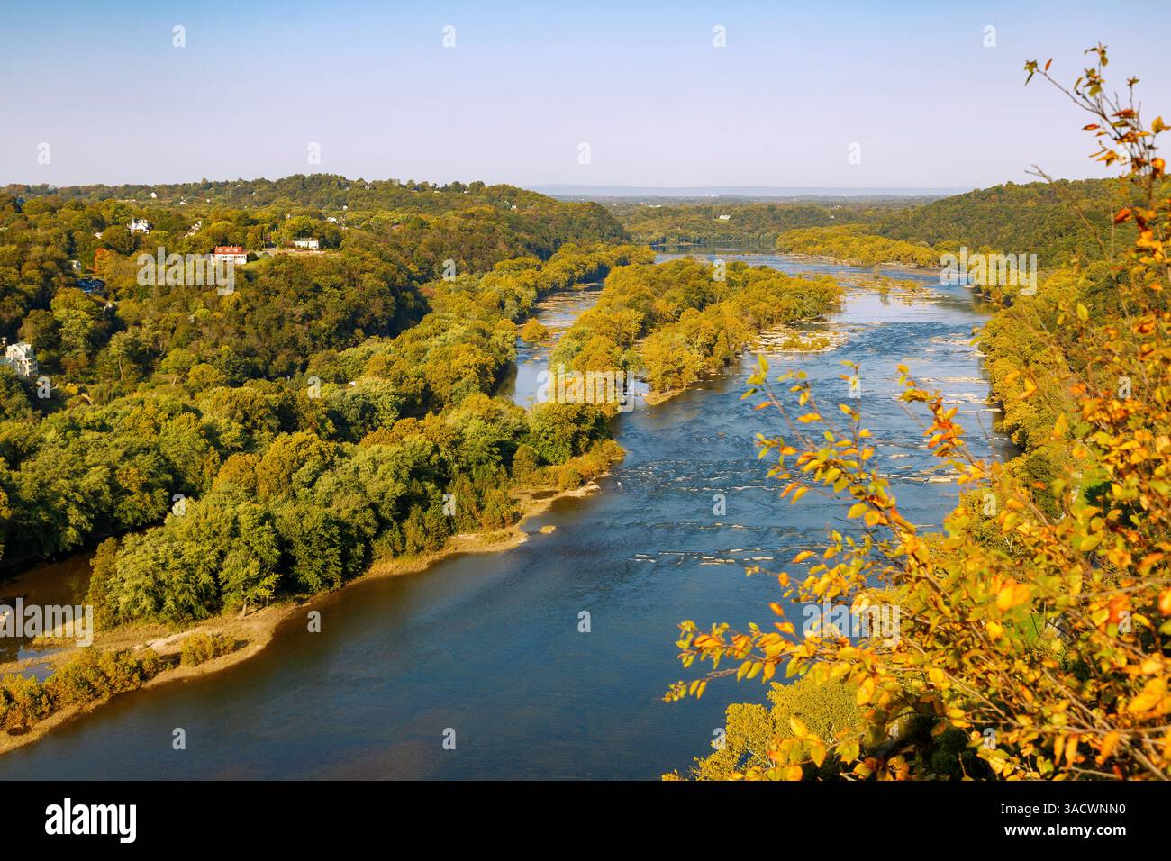 Blick auf den Potomac River vom Aussichtspunkt Maryland Heights im Harpers Ferry National Historical Park, Jefferson County, West Virginia, USA Stockfoto