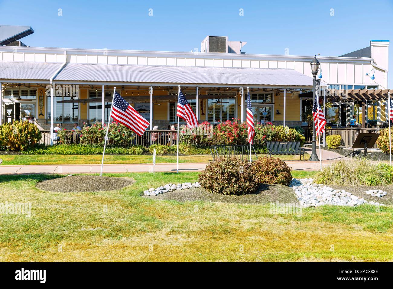 River Walk mit Big Fish Grill Restaurant in Wilmington, New Castle County Delaware, USA Stockfoto