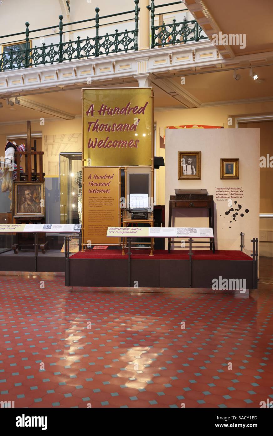 Birmingham Museum & Art Gallery, untergebracht in einem denkmalgeschützten Gebäude im Stadtzentrum. Die nächste Phase wurde gerade wieder eröffnet, bereit 4 Besuch. Stockfoto