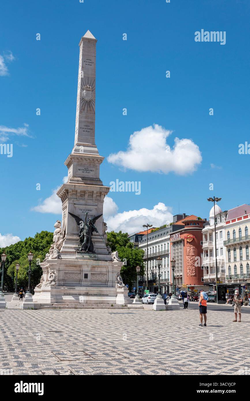 Lisboa, Portugal, Panoramablick auf den Platz Raustauradores in Lissabon und das gleichnamige Denkmal, das den Gastronomen gewidmet ist, die im 17. Jahrhundert die Freiheit von Spanien zurückeroberten, Portugal Stockfoto