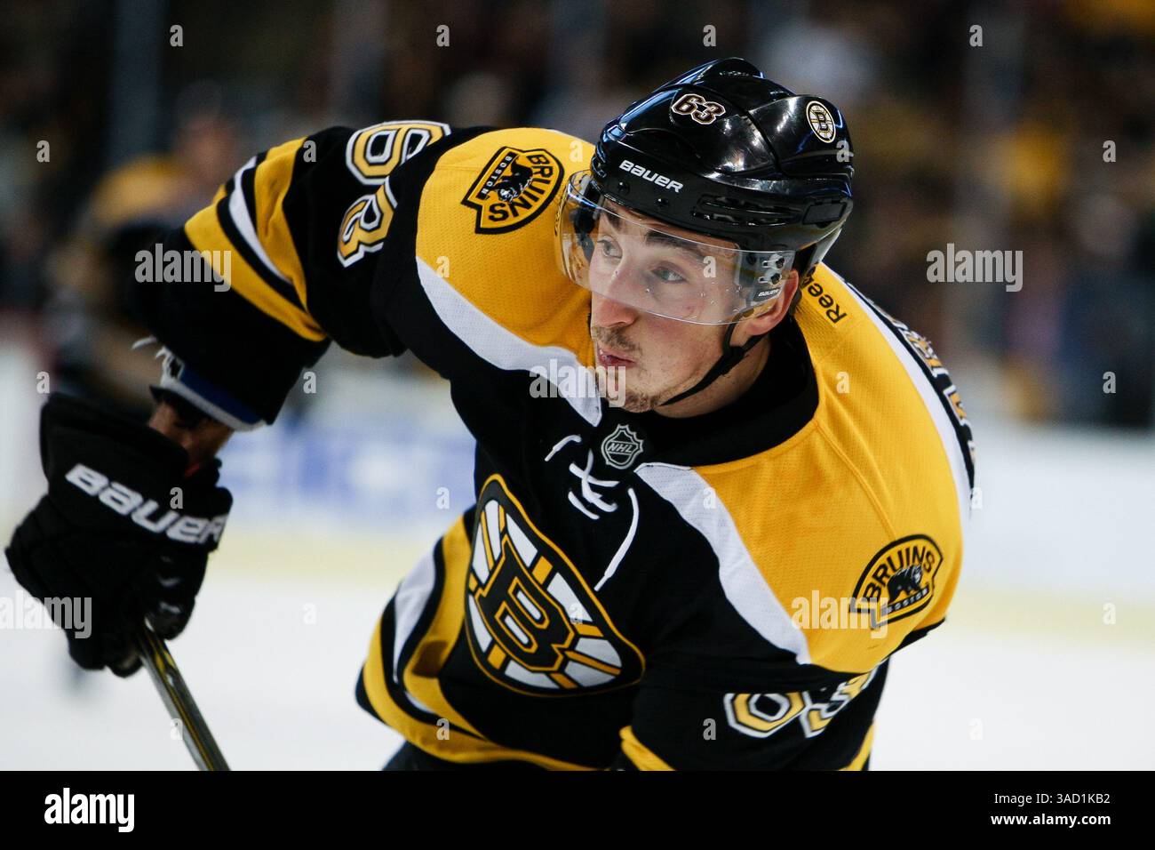 November 2011 – Boston, Massachusetts, USA S - Boston Bruins verließ Brad Marchand (63) im Spiel gegen die Buffalo Sabres im TD Garden in Boston, Massachusetts. Bruins schlug Sabres 6-2. (Kreditbild: © Mark Box/Southcreek/ZUMAPRESS.com) Stockfoto