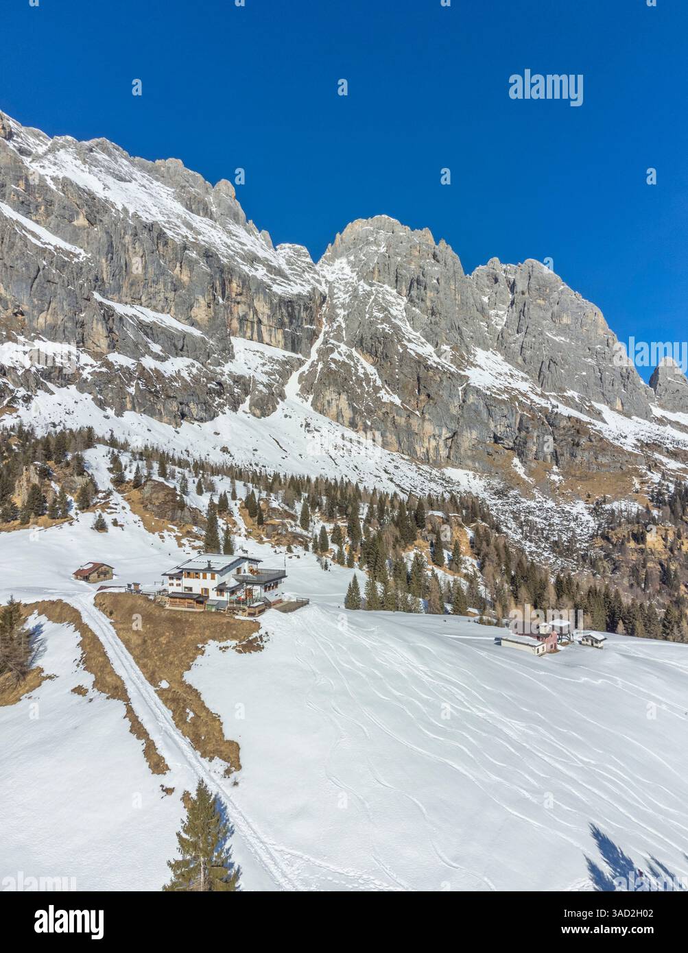 Das Rifugio Scarpa-Gurekian in Malga Losch, Pala Group n Agner, Dolomiten, Voltago Agordino, Provinz Belluno, Italien Stockfoto