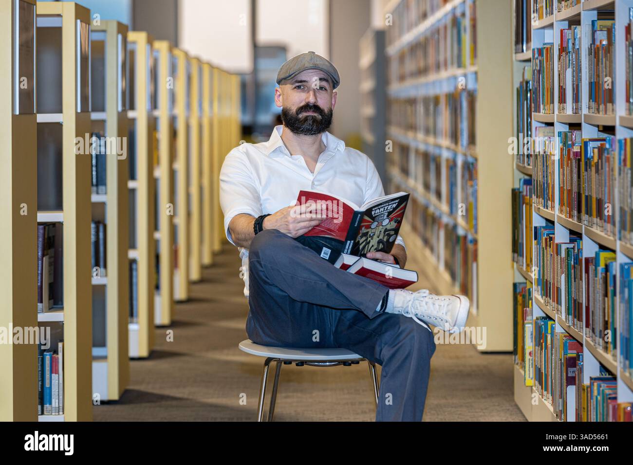 04.04.2025. Düsseldorf. Das Europe Direct Düsseldorf lädt in Kooperation mit der Zentralbibliothek Düsseldorf zur Vorstellung des Buches 'das einzig W Stockfoto
