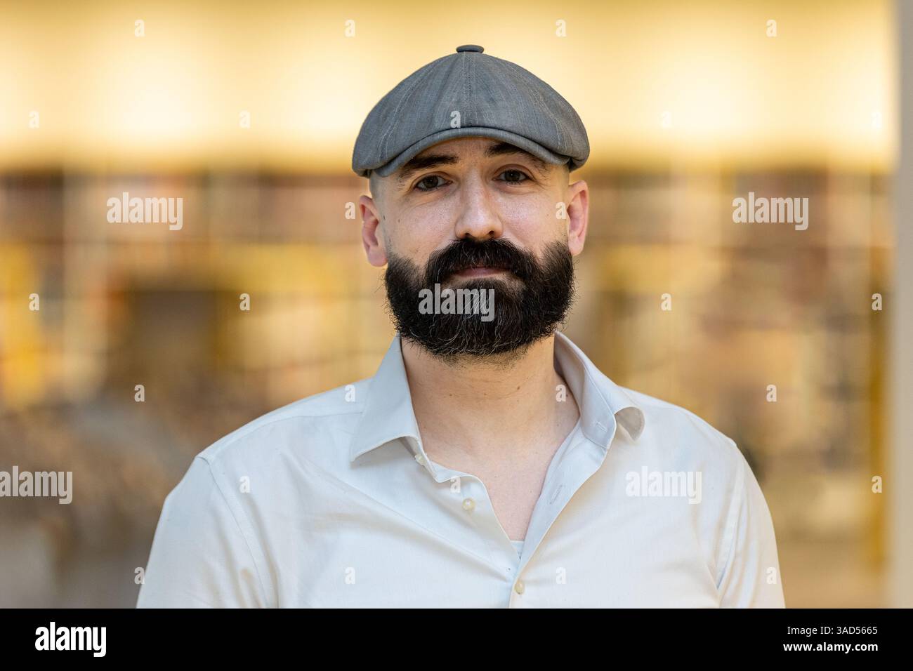 04.04.2025. Düsseldorf. Das Europe Direct Düsseldorf lädt in Kooperation mit der Zentralbibliothek Düsseldorf zur Vorstellung des Buches 'das einzig W Stockfoto