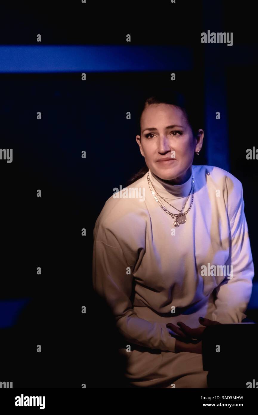 Musikkonzert - Joan als Polizeifrau - Tour 2025 Joan als Polizeifrau singen und Klavier während Joan als Polizeifrau - Tour 2025, Musikkonzert in Rom, Italien, April 2025 Rom Angelo Mai Roma Italien Copyright: XTommasoxNotarangelox/xLiveMediax LPM 1801494 Stockfoto