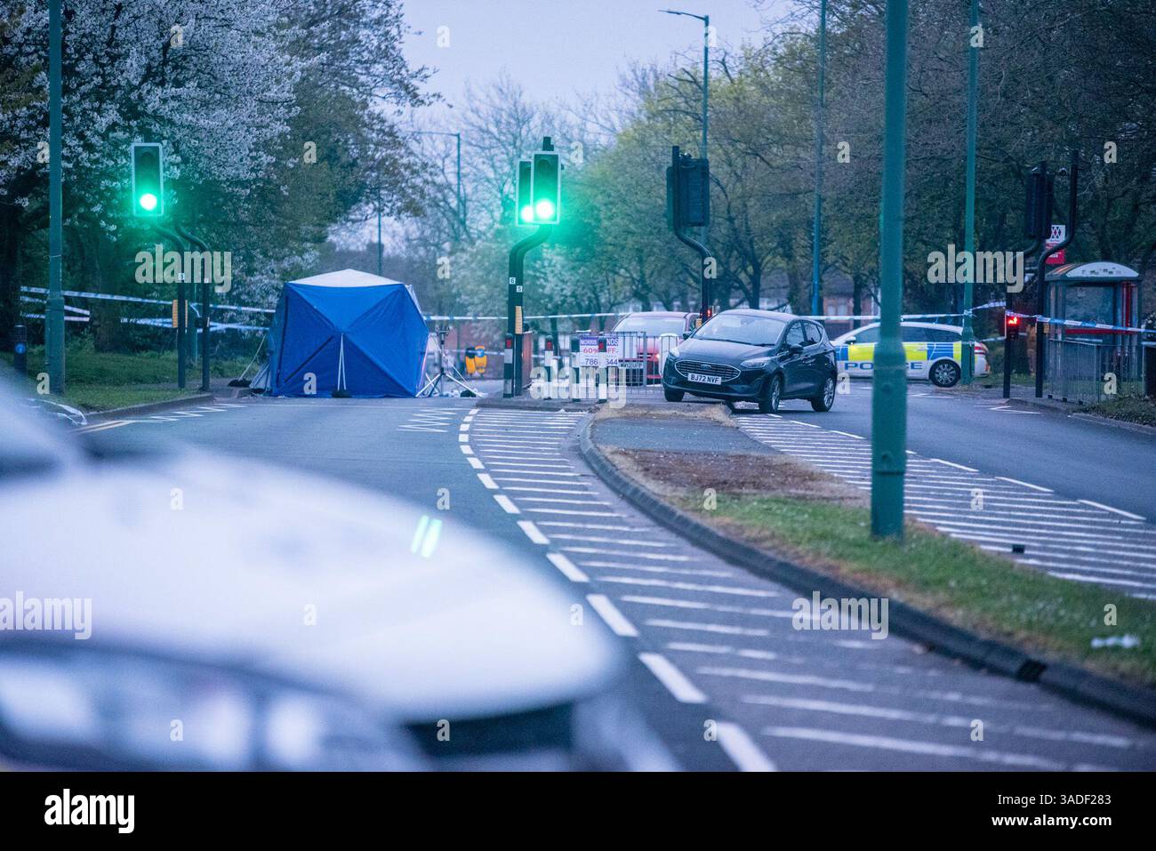 19/04/2023: CASTLE BROMWICH, KINGSHURST, SOLIHULL, WEST MIDLANDS Kelvin Ward, 50, wurde erstochen. Leighton Williams (28) und Tyrone Hollywood (17) wurden des Mordes für schuldig befunden und lebenslang mit einer Mindeststrafe von 29 bzw. 19 Jahren inhaftiert. Aaron Coates, 18 Jahre alt, wurde wegen Totschlags verurteilt und zu 21 Jahren verurteilt. Ein vierter Mann, Rusharn Williams-Reid, 18, wurde wegen Verschwörung zum Mord an Mr. Wards Sohn für schuldig befunden und 13,5 Jahre inhaftiert. Stockfoto