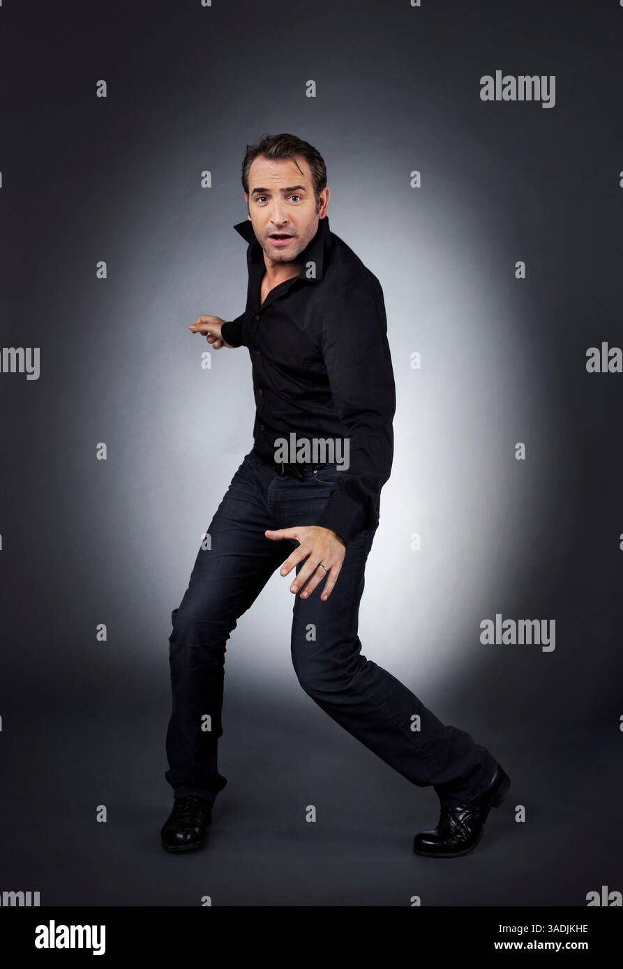 Februar 2012 – Los Angeles, Kalifornien, USA – JEAN DUJARDIN ist der Oscar-Nominierte 2011 als bester Schauspieler in einer Hauptrolle: „The Artist“. (Bild: © Douglas Kirkland/The Academy/ZUMAPRESS.com) Stockfoto