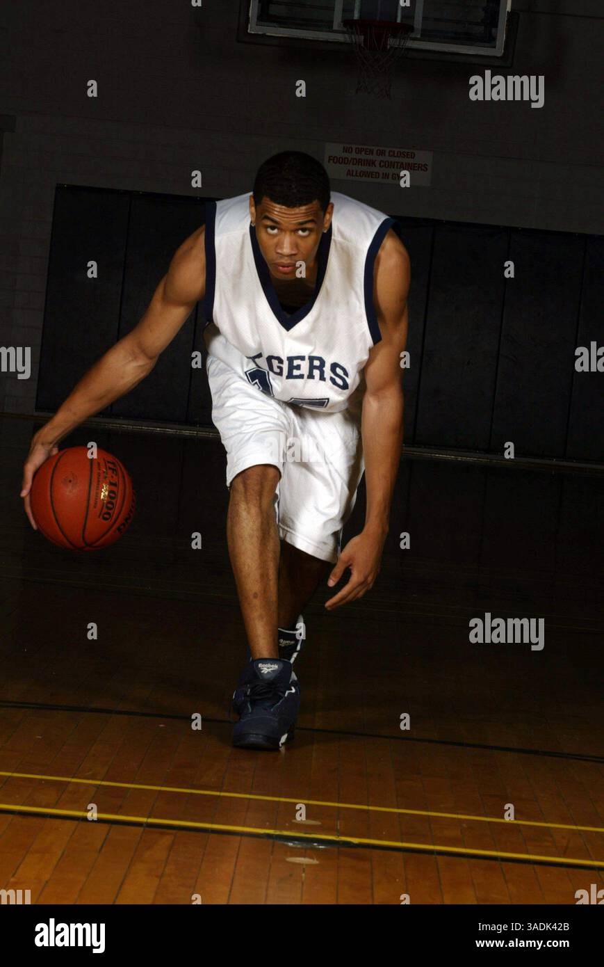 Oktober 2004; Houston, TX, USA; GERALD GREEN DER Gulf Shores Academy in Houston, Texas, während eines Shootings auf dem Basketballfeld, während er sich wärmt. Green steht für den NBA Draft 2005. (Bild: James Nielsen/ZUMAPRESS.com) Stockfoto