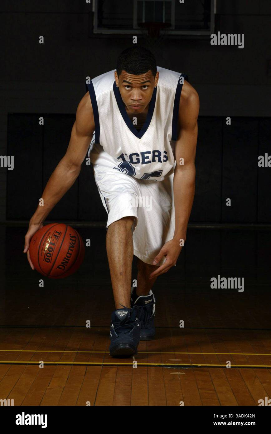 Oktober 2004; Houston, TX, USA; GERALD GREEN DER Gulf Shores Academy in Houston, Texas, während eines Shootings auf dem Basketballfeld, während er sich wärmt. Green steht für den NBA Draft 2005. (Bild: James Nielsen/ZUMAPRESS.com) Stockfoto