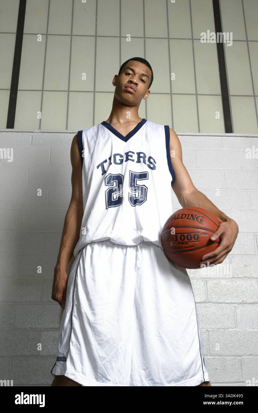 Oktober 2004; Houston, TX, USA; GERALD GREEN DER Gulf Shores Academy in Houston, Texas, während eines Shootings auf dem Basketballfeld, während er sich wärmt. Green steht für den NBA Draft 2005. (Bild: James Nielsen/ZUMAPRESS.com) Stockfoto