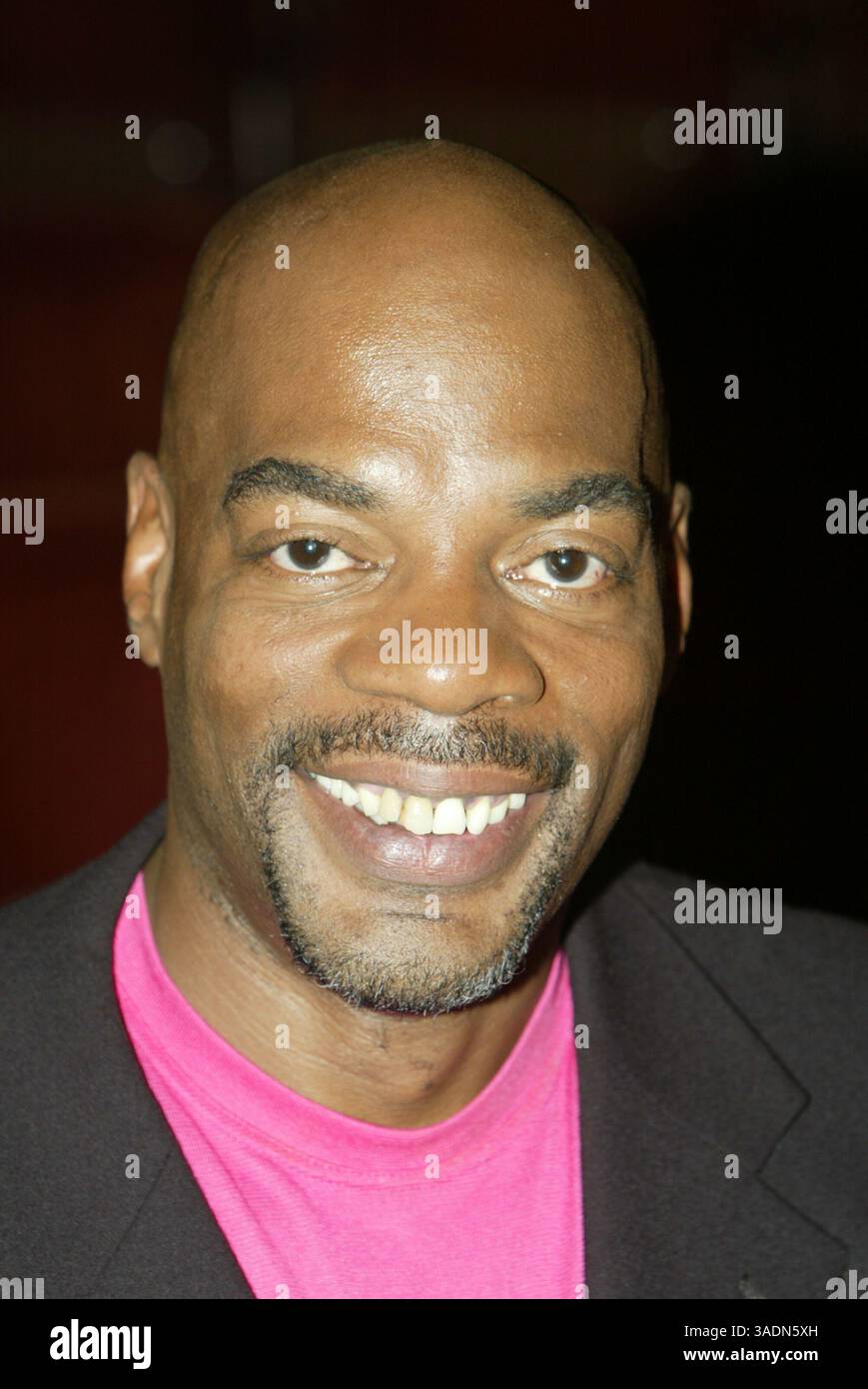 August 2004; Glendale, CA, USA; der Funnyman ALONZO BODDEN gewann die TV-Reality-Show Last Comic Standing: Battle of the Best. (Bild: Phil Han/ZUMAPRESS.com) Stockfoto