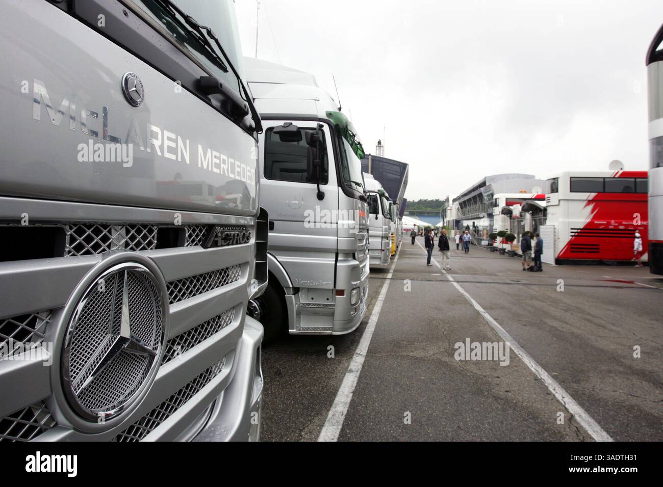 McLaren Mercedes Transporter...Formel-1-Weltmeisterschaft, Rd 10, großer Preis von Deutschland, Vorbereitungen, Hockenheim, Deutschland, Donnerstag, 17. Juli 2008 (Credit Image: Sutton Motorsports/ZUMAPRESS.com) Stockfoto
