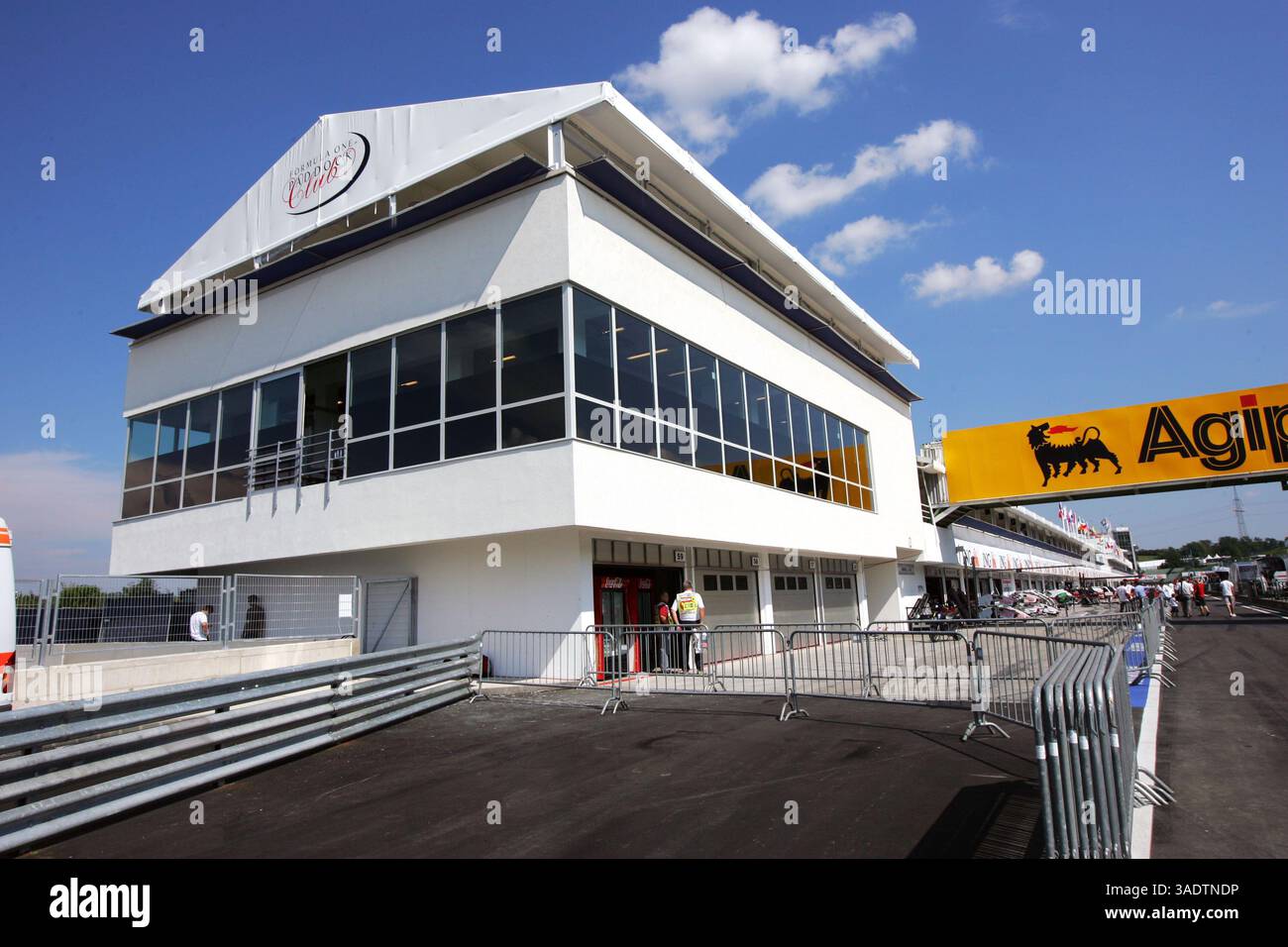 Paddock Club...Formel-1-Weltmeisterschaft, Rd 11, großer Preis von Ungarn, Vorbereitungen, Budapest, Ungarn, Donnerstag, 31. Juli 2008 (Bild: Sutton Motorsports/ZUMAPRESS.com) Stockfoto