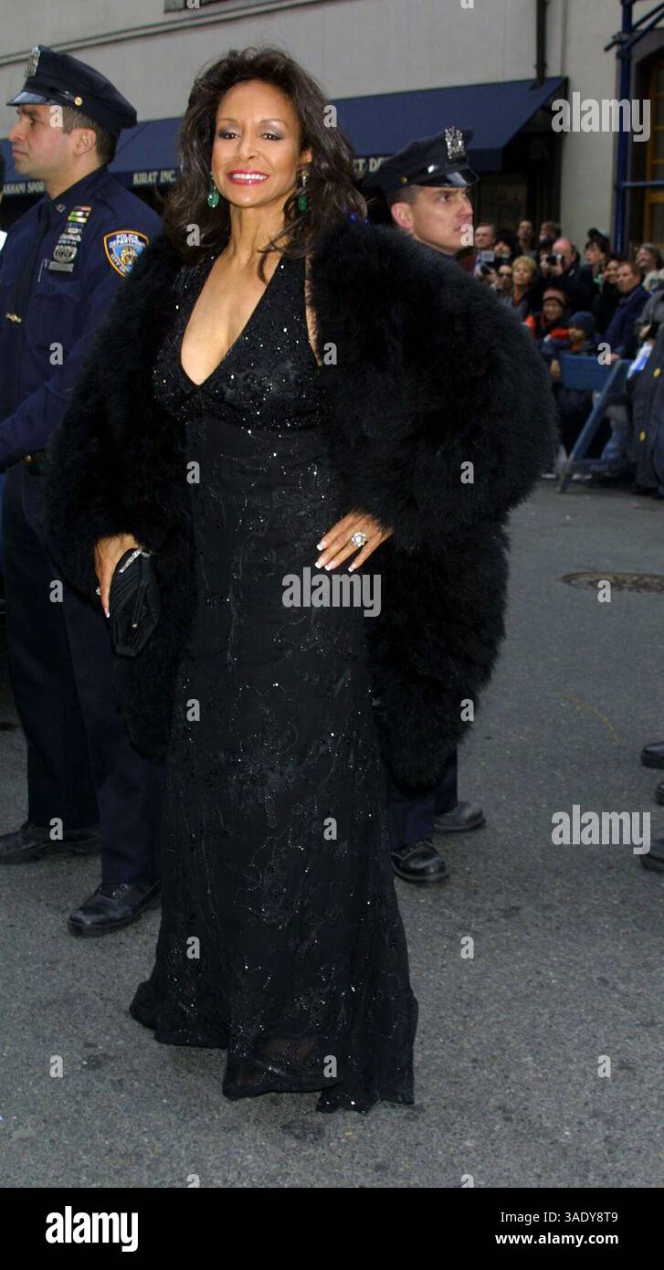 März 2002; New York, NY, USA; Sängerin FRIEDA PAIGE @ Liza Minnelli & David Gest's Wedding in Marble Collegiate Church. (Bild: Nancy Kaszerman/ZUMAPRESS.com) Stockfoto