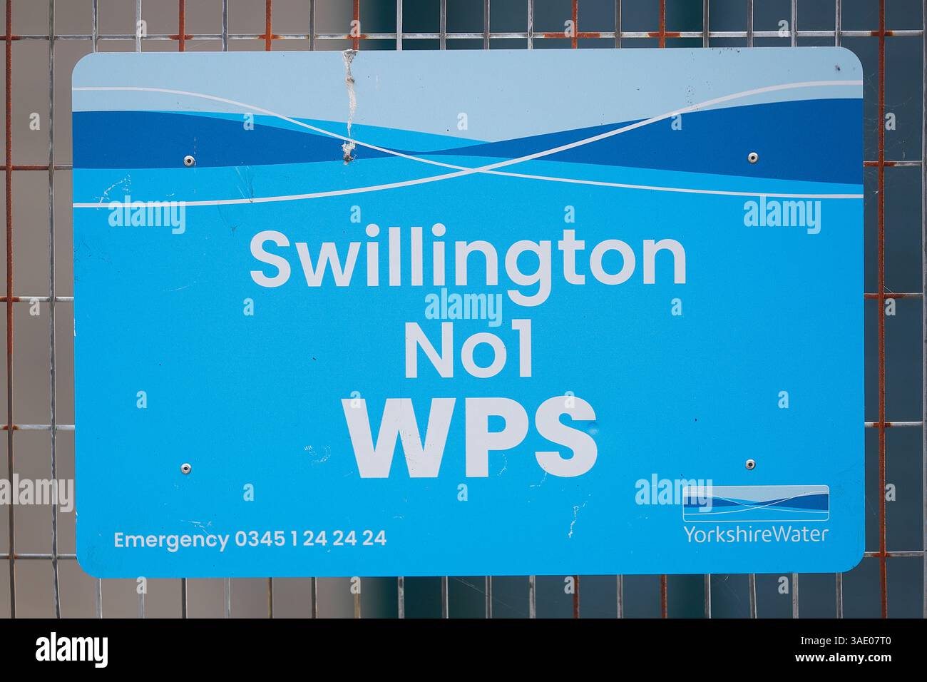 Schild Nr. 1 Wasserdrucksystem in Swillington auf einem Yorkshire Wassergrundstück Stockfoto