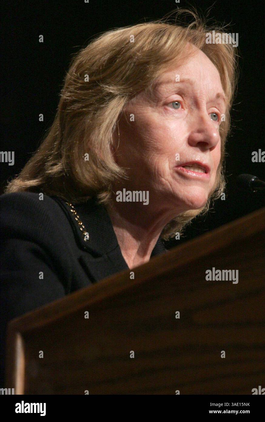 Juni 2005; New York, NY, USA; Autor DORIS KEARNS GOODWIN auf der Book Expo 2005 NYC im Jacob Javits Convention Center. (Bild: Nancy Kaszerman/ZUMAPRESS.com) Stockfoto