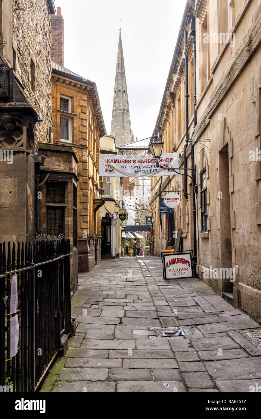 All Saints Lane eine enge, malerische Fußgängerzone in der Nähe des St. Nicholas Market, Bristol City Centre, England, Großbritannien Stockfoto