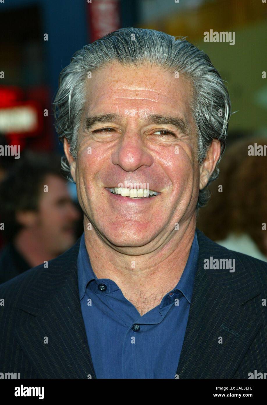 April 2004; Los Angeles, Kalifornien, USA; Regisseur MICHAEL LEMBECK bei der „Connie and Carla“ Weltpremiere im Universal Studios Cinema. (Bild: Lisa O'Connor/ZUMAPRESS.com) Stockfoto