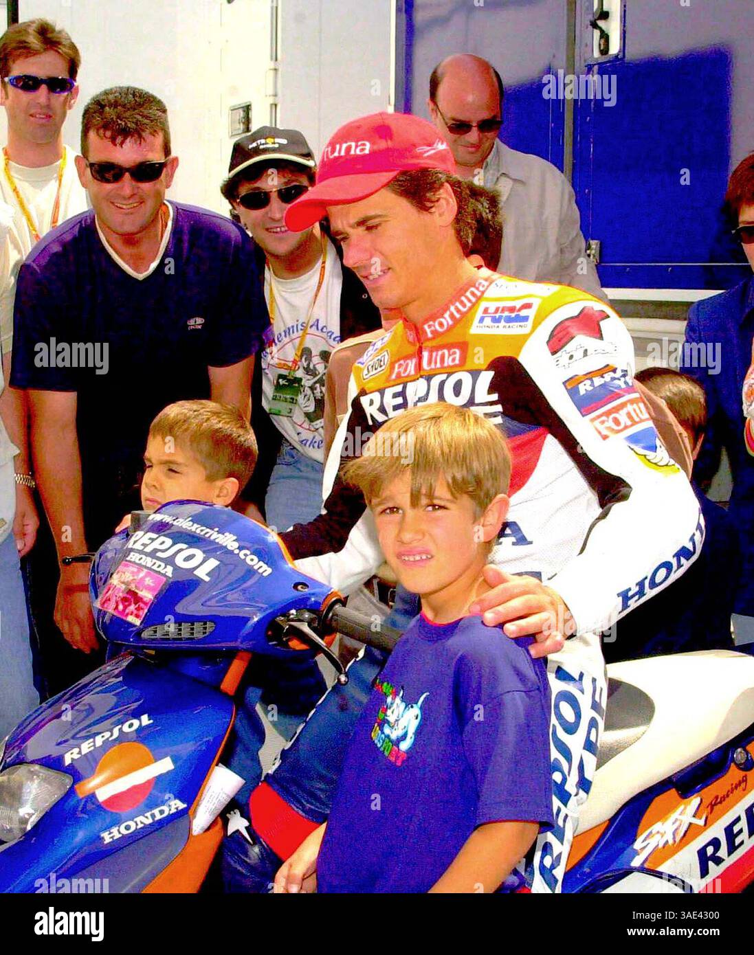 Mai 2001; Jerez, Spanien; nur nordamerikanische Verkäufe! Fahrer ALEX CRIVILLE beim Grand Prix der Jerez Motorcycle Rally. (Kreditbild: Remi Agency/ZUMAPRESS.com) Stockfoto