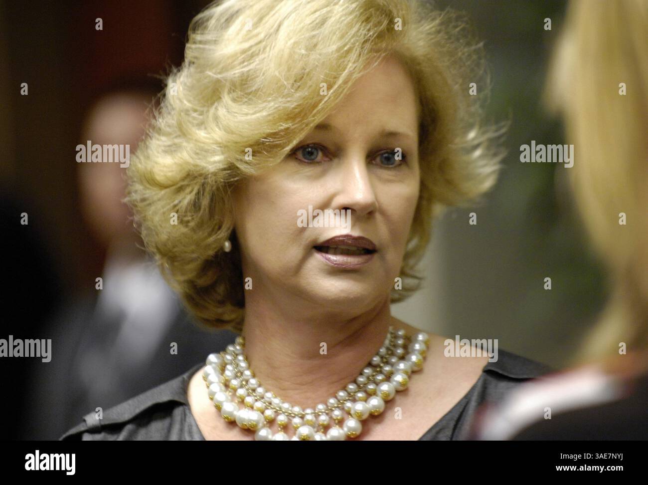13. September 2010 – Fort Worth, TX, USA – Anita Perry, Ehefrau des Gouverneurs von Texas Rick Perry, spricht am 13. September 2010 mit Studenten an der Texas Wesleyan School of Law in Fort Worth, Texas. (Bild: © Max Faulkner/Fort Worth Star-Telegram/MCT/ZUMAPRESS.com) Stockfoto
