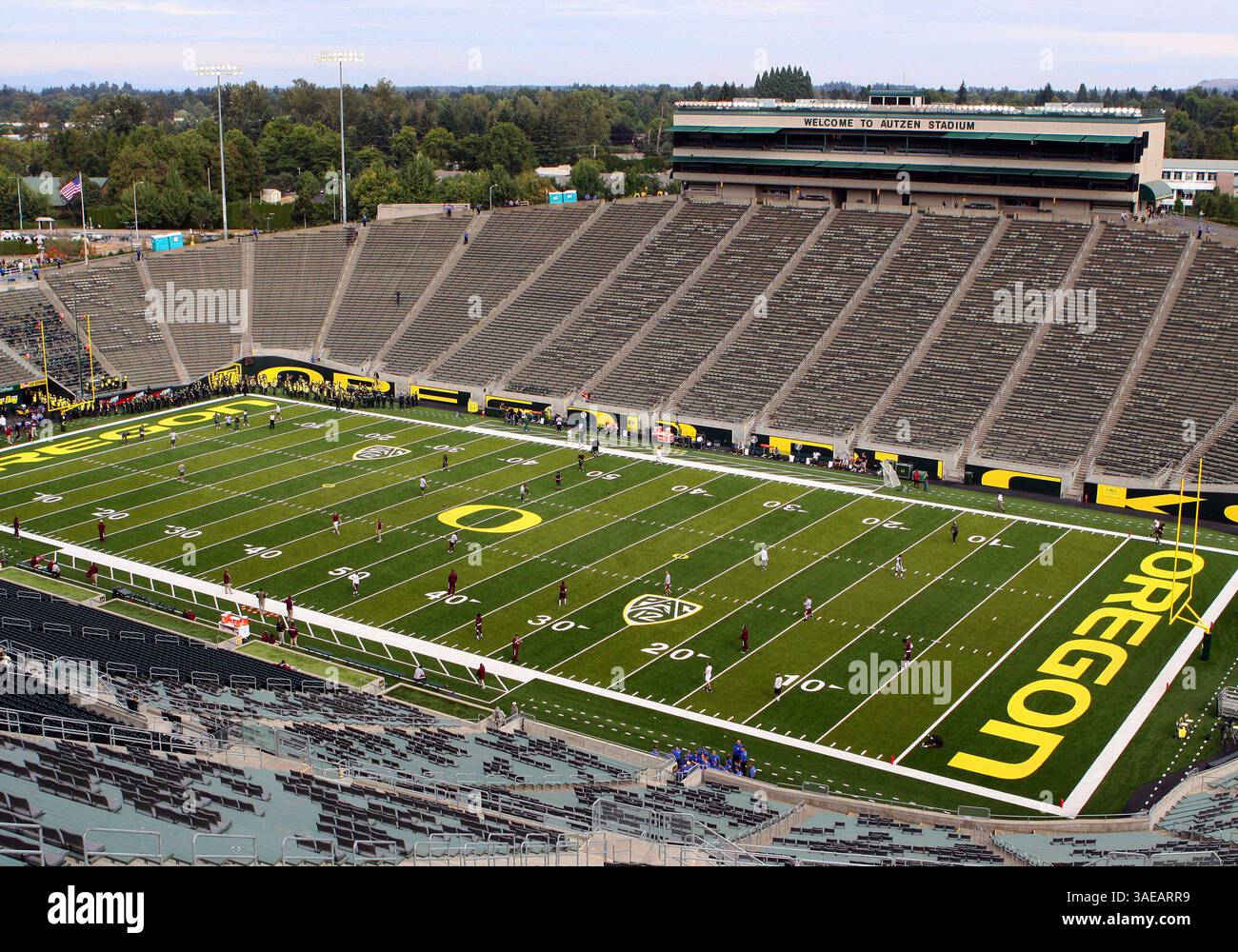 17. September 2011: Autzen Stadium vor dem NCAA Football Spiel zwischen den Oregon Ducks und Southern Missouri im Autzen Stadium, Eugene OR (Kreditbild: © Larry C. Lawson/Cal Sport Media/ZUMAPRESS.com) Stockfoto
