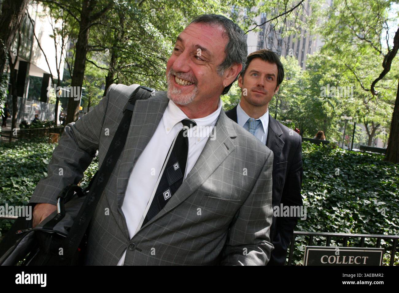 September 2008 - New York, New York, USA - Petckas Anwalt CHARLES HOCHBAUM (Bild: Mariela Lombard/ZUMAPRESS.com) Stockfoto