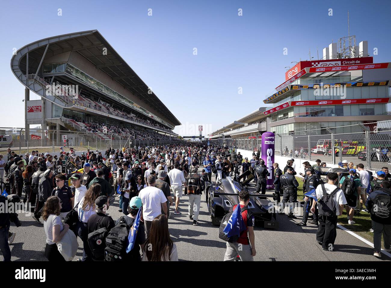 Ambiance Grille de Start, Startaufstellung während der 4 Stunden von Barcelona, 1. Runde der European Le Mans Series 2025 auf dem Circuit de Barcelona-Catalunya vom 4. Bis 6. April 2025 in Barcelona, Spanien Stockfoto