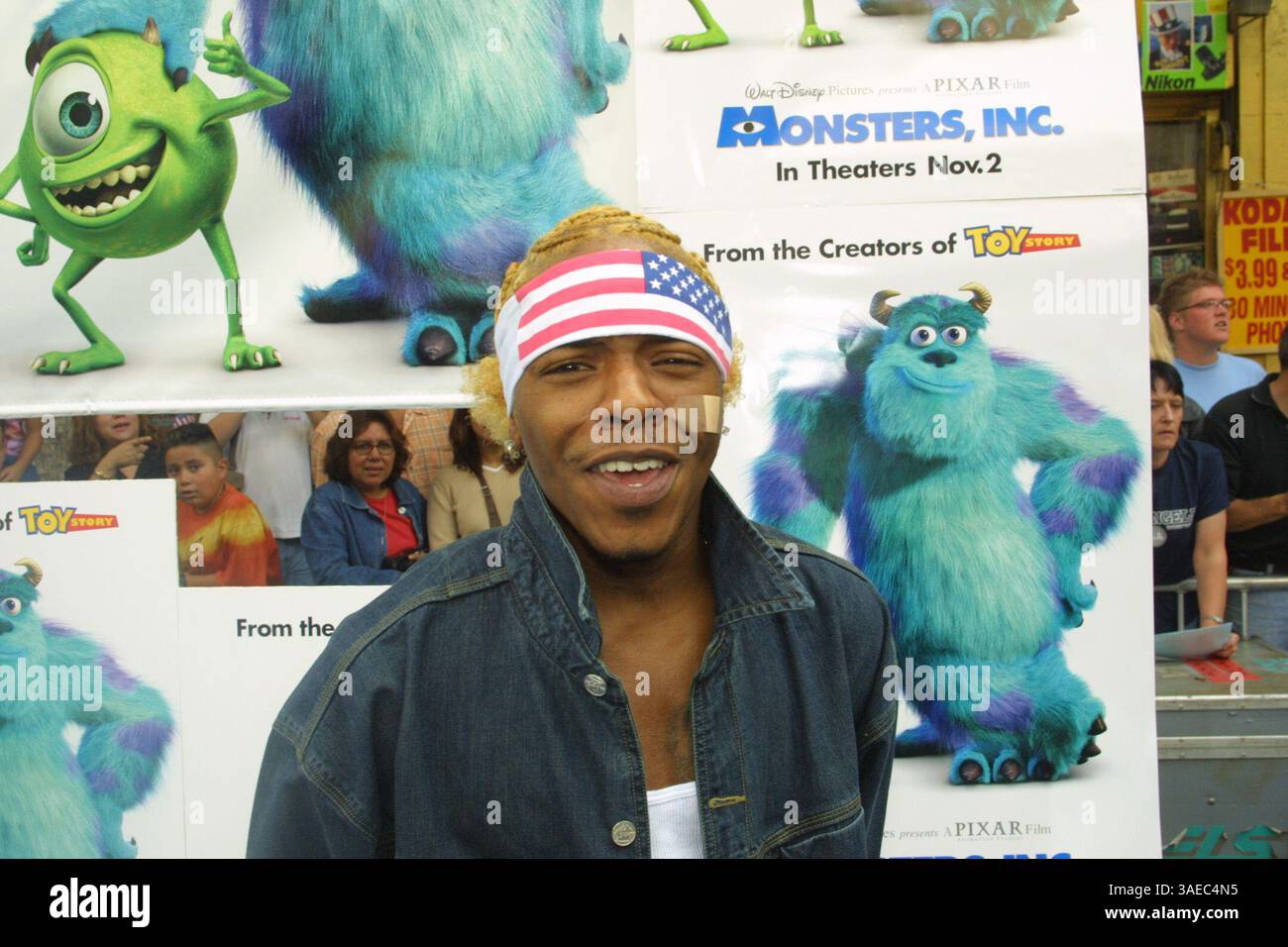 Oktober 2001; Los Angeles, CA, USA; Sänger SISQO bei der Premiere von „Monsters Inc.“. (Bild: Robert Millard/ZUMAPRESS.com) Stockfoto