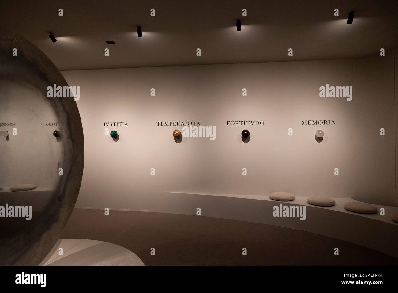 Mailand, Mauretanien. April 2025. Die Installationen finden während der Milan Design Week am 6. April 2025 im Superstudio Piu in Mailand statt (Foto: Mairo Cinquetti/NurPhoto). Quelle: NurPhoto SRL/Alamy Live News Stockfoto