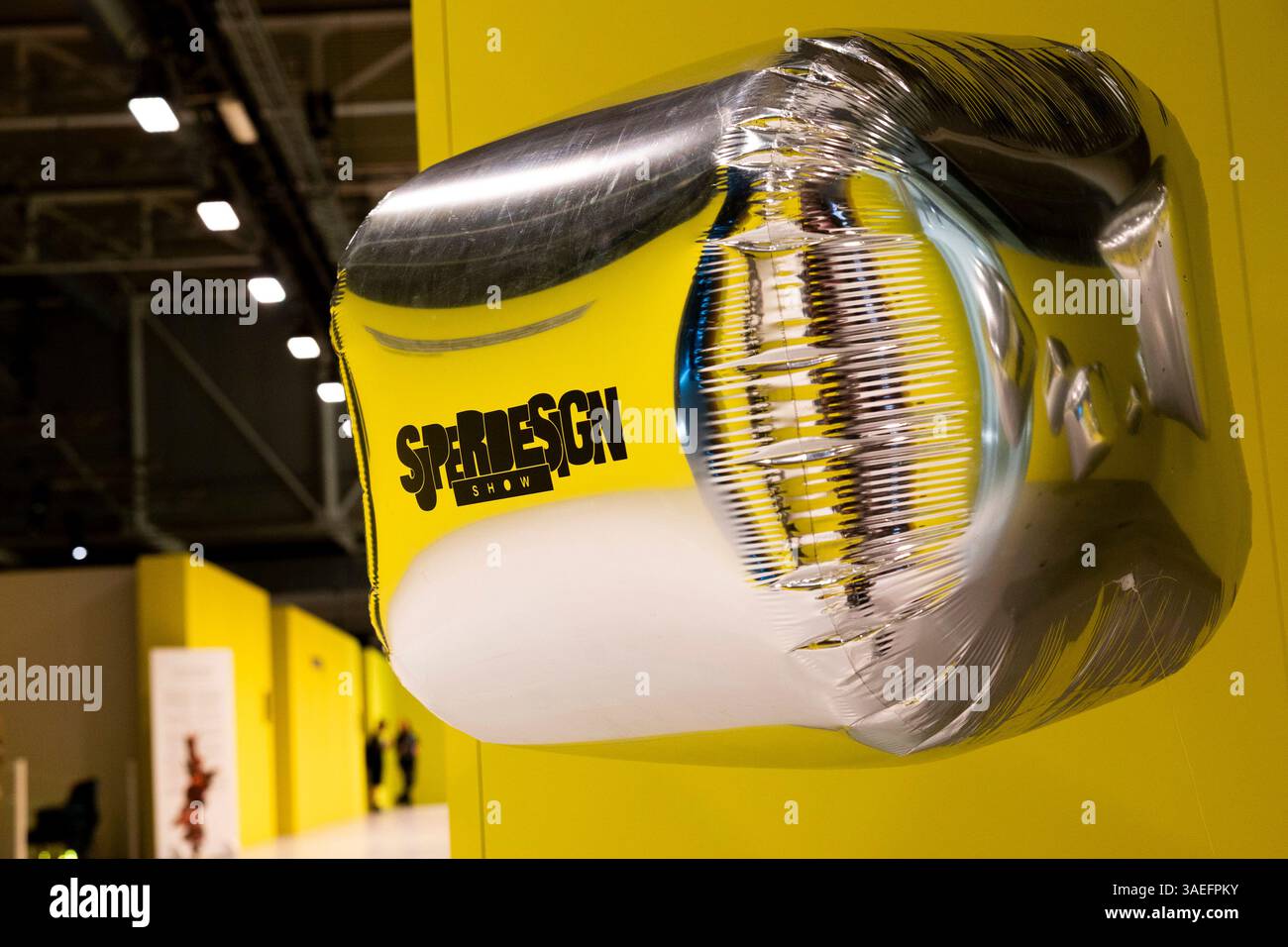 Mailand, Mauretanien. April 2025. Die Installationen finden während der Milan Design Week am 6. April 2025 im Superstudio Piu in Mailand statt (Foto: Mairo Cinquetti/NurPhoto). Quelle: NurPhoto SRL/Alamy Live News Stockfoto