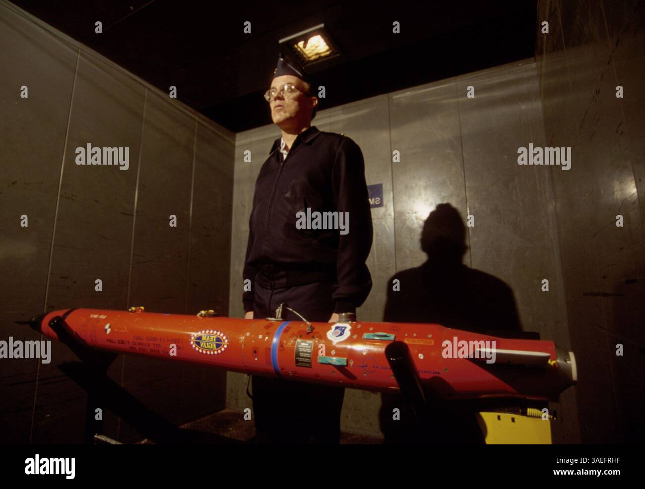 Februar 1997; Marietta, Georgia, USA; Miniatur Munitions Technology (MMT) sind kleine, intelligente Bomben, 100 und 250 kg. Mithilfe von Daten von einem GPS an Bord erreichen diese Bomben eine Genauigkeit von unter 15 Fuß. . (Bild: Rob Schoenbaum/ZUMAPRESS.com) Stockfoto