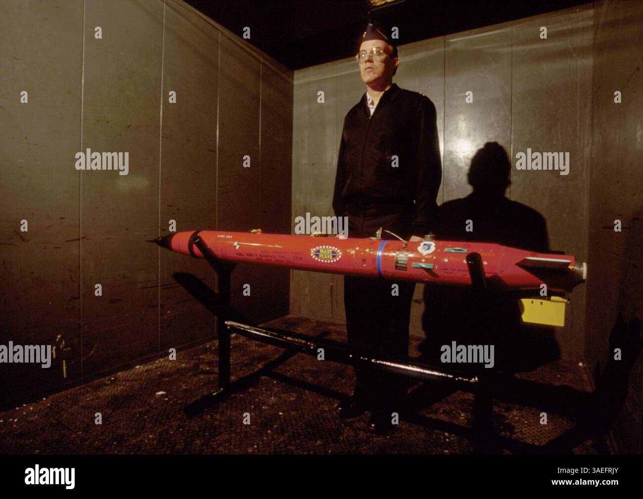 Februar 1997; Marietta, Georgia, USA; Miniatur Munitions Technology (MMT) sind kleine, intelligente Bomben, 100 und 250 kg. Mithilfe von Daten von einem GPS an Bord erreichen diese Bomben eine Genauigkeit von unter 15 Fuß. . (Bild: Rob Schoenbaum/ZUMAPRESS.com) Stockfoto