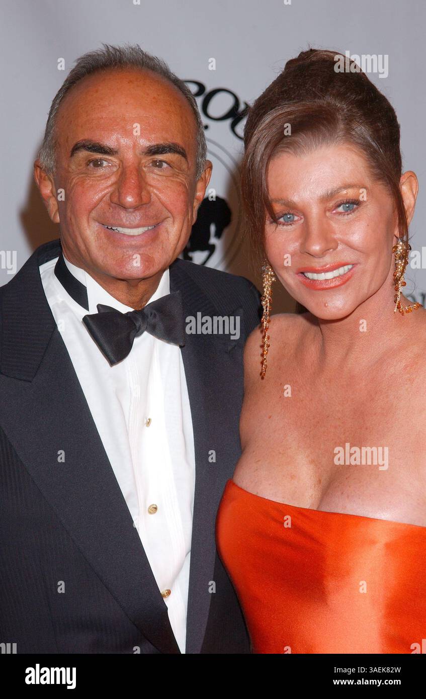 Oktober 2004; Beverly Hills, CA, USA; Produzent ROBERT SHAPIRO bei der 16. jährlichen Karussell der Hoffnung Benefizgala von Mercedes-Benz im Beverly Hilton Hotel. (Bild: Paul Fenton/ZUMAPRESS.com) Stockfoto