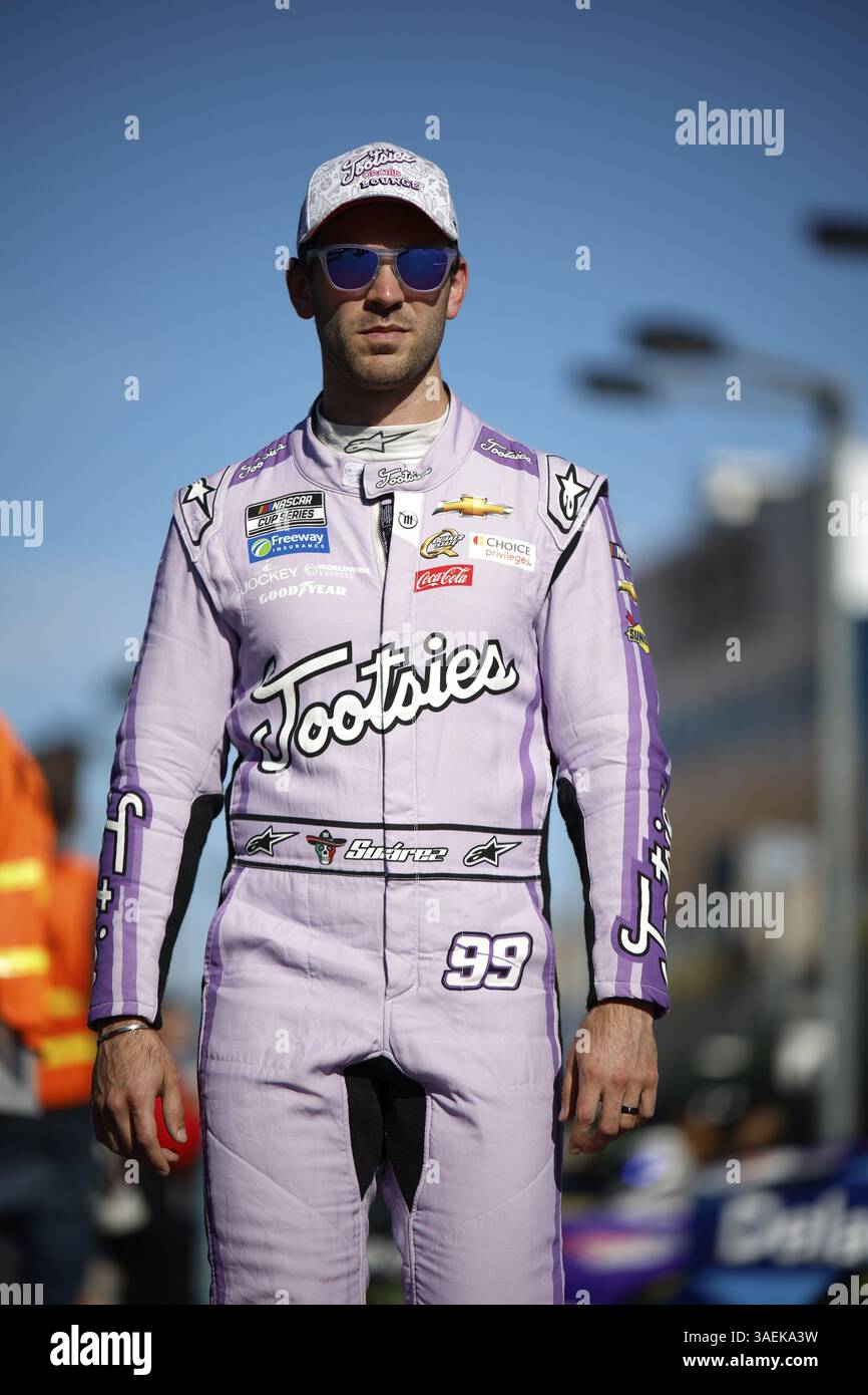 19. Oktober 2024: DANIEL SUAREZ (99), Fahrer der NASCAR Cup Series in Las Vegas, NV, macht sich bereit, sich für den South Point 400 auf dem Las Vegas Motor Speedway in zu qualifizieren Stockfoto
