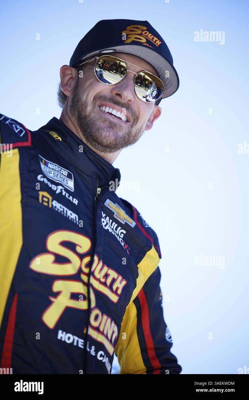 19. Oktober 2024: DANIEL HEMRIC (31), Fahrer der NASCAR Cup Series in Las Vegas, NV, macht sich bereit, sich für den South Point 400 auf dem Las Vegas Motor Speedway in zu qualifizieren Stockfoto