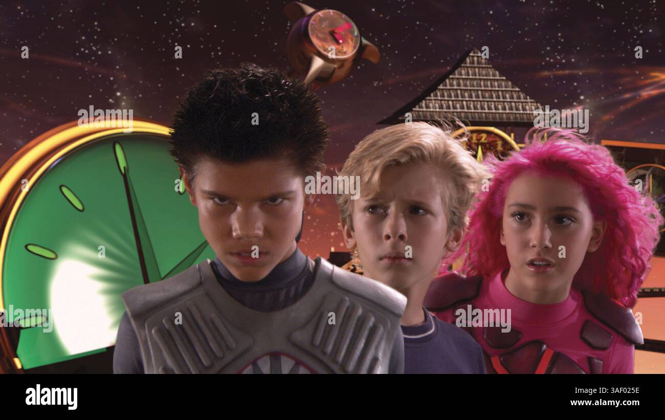 VERÖFFENTLICHT am 10. Juni 2005: (L-R): Schauspieler TAYLOR LAUTNER als Sharkboy, CAYDEN BOYD als Max und TAYLOR DOOLEY als Lavagirl in Dimension Films Fantasy Adventure: Die Abenteuer von Sharkboy und Lavagirl in 3-D. Regie: Robert Rodriguez. (Kreditbild: © Dimension Films/Entertainment Pictures via ZUMA Wire) Stockfoto