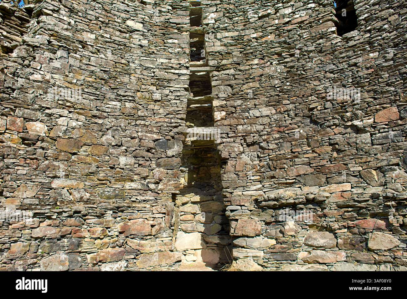 Dun Troddan Glenelg Scotland, ein 2000 Jahre alter Eisenzeit-Broch der Innenwand des Trockenturms Stockfoto