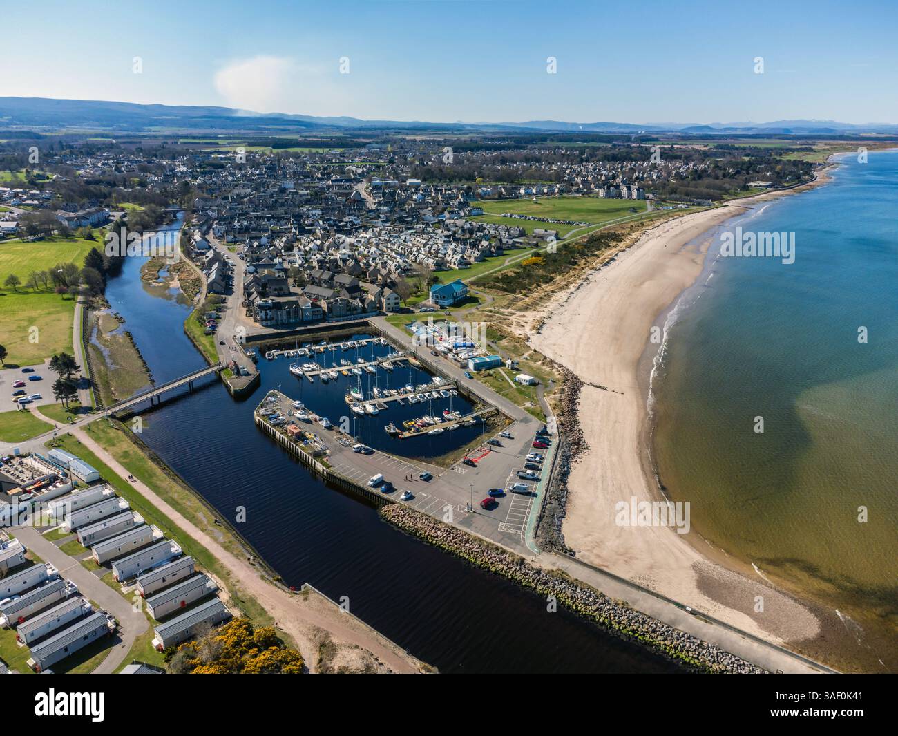 Nairn Beach, Küste und Marina, Luftbild von Drohne, Schottland Stockfoto