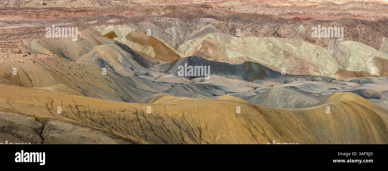 Denken Sie an betäubende farbenfrohe Hügel der San Rafael Swell in Utah. Stockfoto