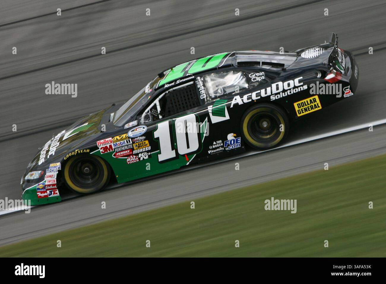 2. Oktober 2009: Reed Sorenson Nr. 10 übt für die NASCAR Nationwide Series vom Kansas Speedway, Kansas City, KS (Credit Image: SGM/ZUMAPRESS.com) Stockfoto