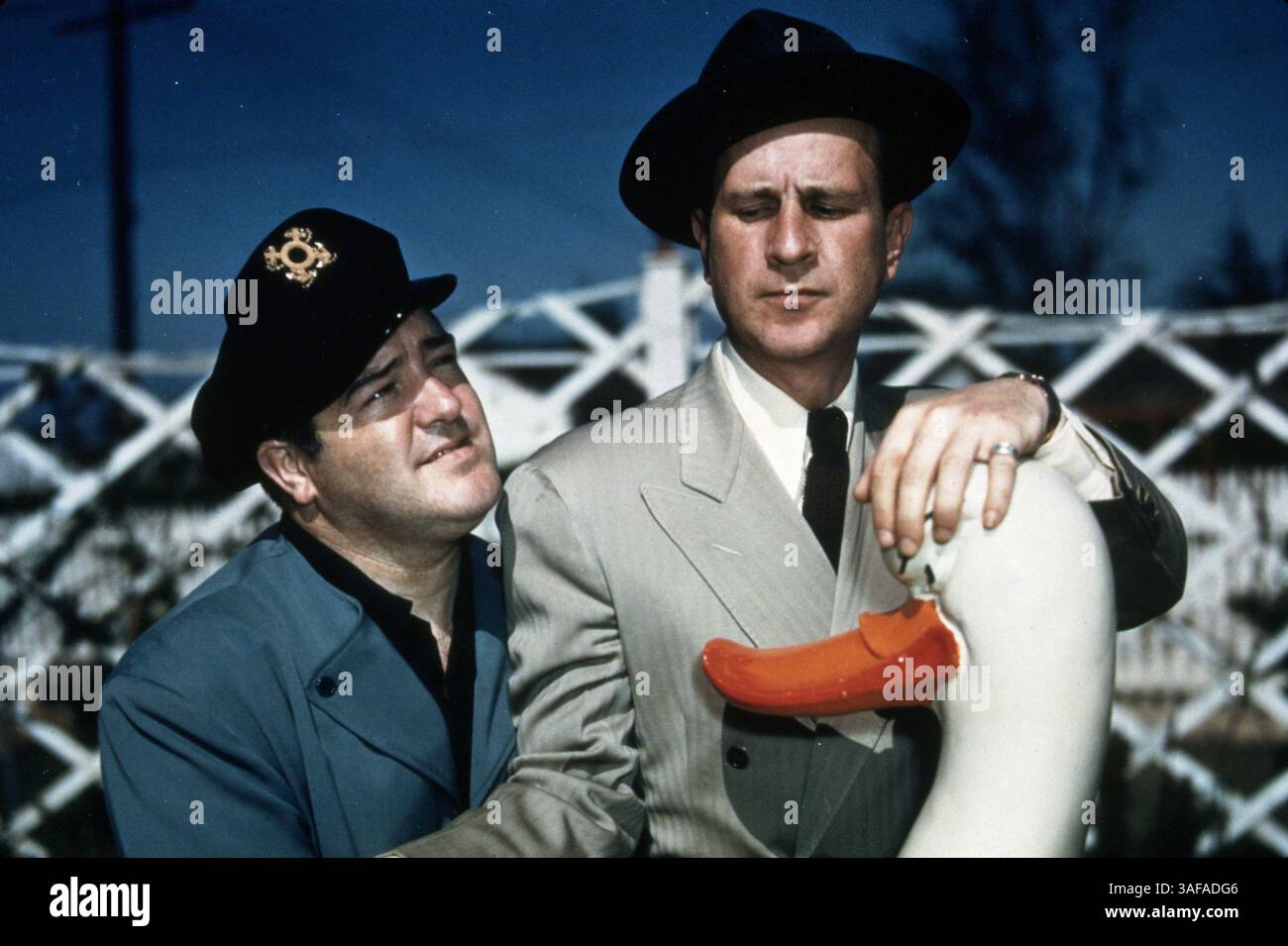 Juni 1950; Hollywood, Kalifornien, USA; 1950, ABGEBILDET: BUD ABBOTT, HINTERHOF, COMEDY-ROUTINE, COMEDY-TEAM, LOU COSTELLO... (Kreditbild: Austral/ZUMAPRESS.com) Stockfoto