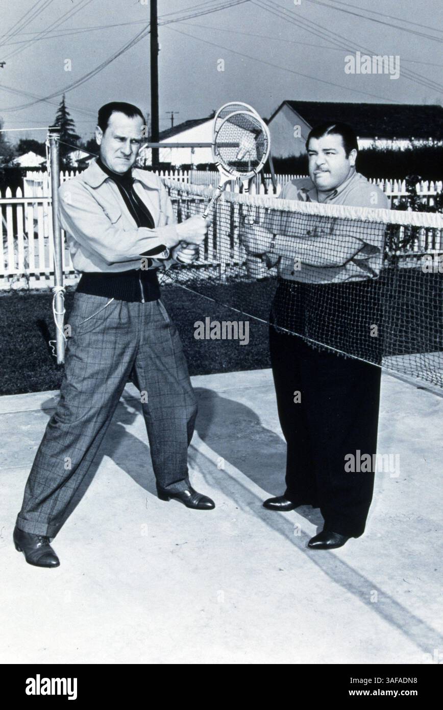 Juni 1942; Hollywood, Kalifornien, USA; 1942, ABGEBILDET: BUD ABBOTT, HINTERHOF, LOU COSTELLO. (Kreditbild: Austral/ZUMAPRESS.com) Stockfoto