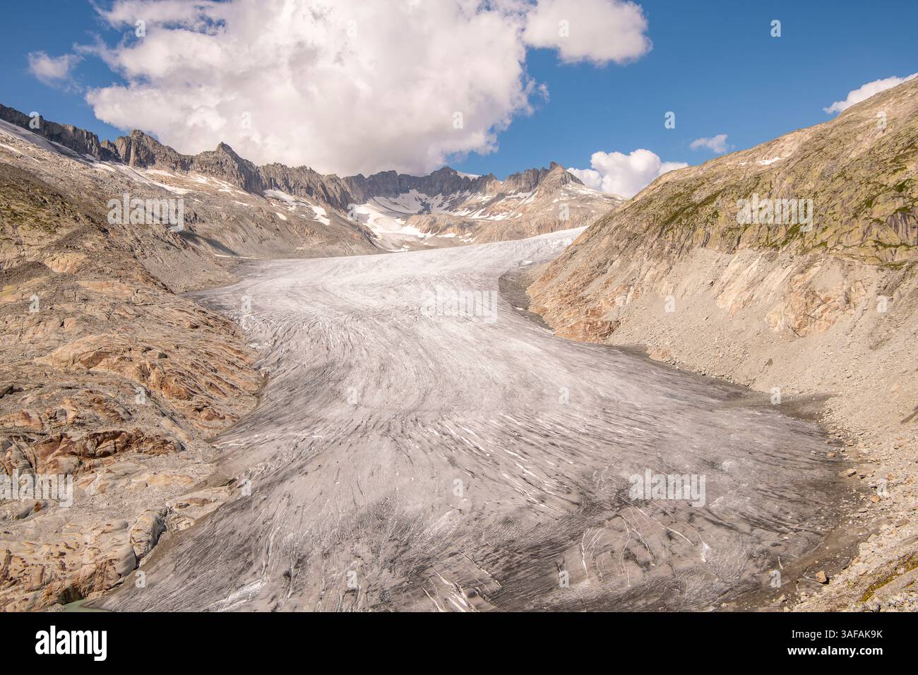 Der Rhône-Gletscher, Quelle des Flusses Rhône und einer der Hauptbeitragenden des Genfer Sees im äußersten Osten der Schweiz, Kanton Wallis. Stockfoto