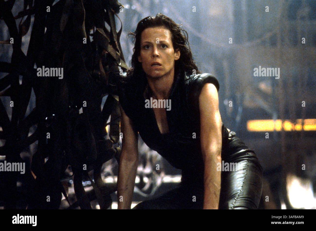 August 2000; Hollywood, CA, USA; die Schauspielerin SIGOURNEY WEAVER (als Ripley) kehrt in ihrer Hauptrolle als Ripley in Alien Resurrection, dem vierten Alien-Film, zurück. (Kreditbild: ZUMA Press/ZUMAPRESS.com) Stockfoto