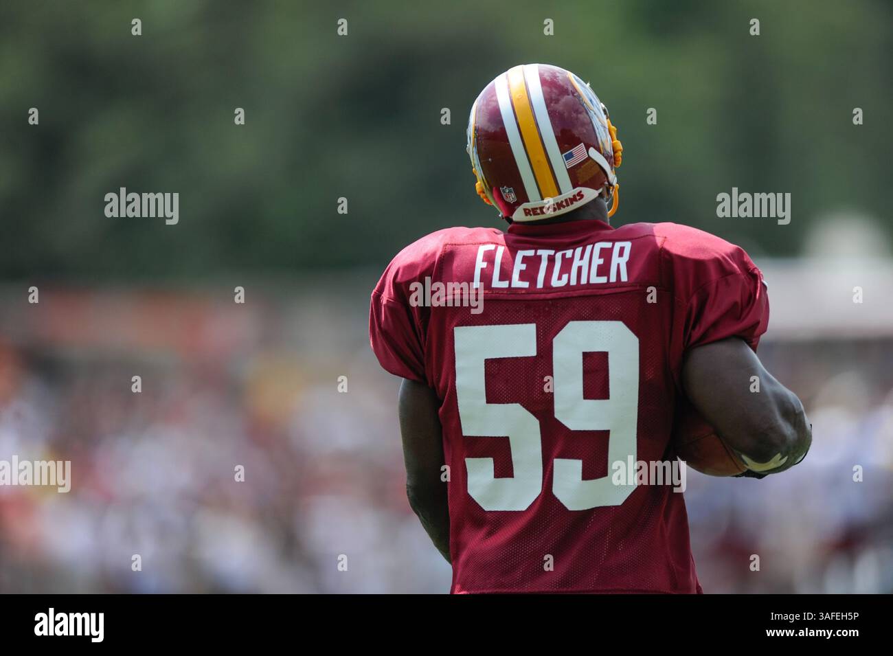 6. AUGUST 2012 : Washington Redskins Linebacker London Fletcher (59) erhält einen Pass während der Defensivübungen im Trainingslager am Montag im Redskins Park in Ashburn, VA. (Bild: © John Middlebrook/Cal Sport Media/ZUMAPRESS.com) Stockfoto