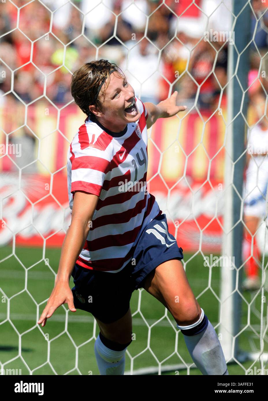 1. September 2012: US-Stürmer Abby Wambach (14) zeigt Emotionen, als sie ein Tor gegen Costa Rica erzielt. Die Vereinigten Staaten besiegten Costa Rica 8-0 in einem ausstellbaren Frauenfußballspiel im Sahlen's Stadium in Rochester, NY. (Kreditbild: © Alan Schwartz/Cal Sport Media/ZUMAPRESS.com) Stockfoto
