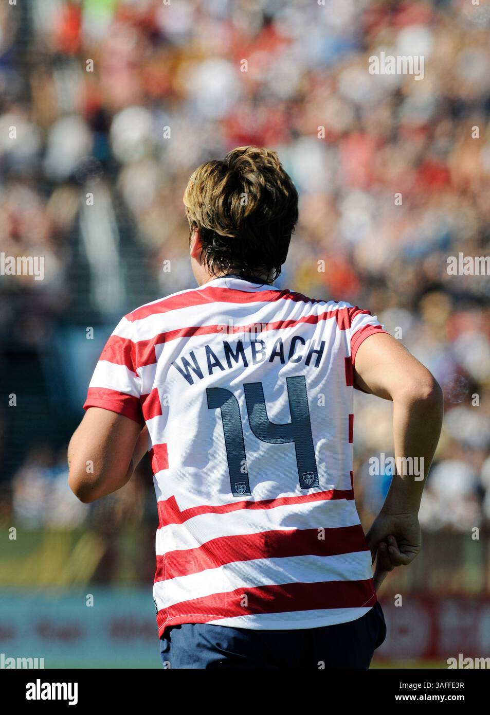 1. September 2012: US-Stürmer Abby Wambach (14) erobert das Feld. Die Vereinigten Staaten besiegten Costa Rica 8-0 in einem ausstellbaren Frauenfußballspiel im Sahlen's Stadium in Rochester, NY. (Kreditbild: © Alan Schwartz/Cal Sport Media/ZUMAPRESS.com) Stockfoto